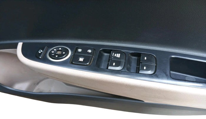 2019 Hyundai Grand i10 SPORTZ 1.2 KAPPA VTVT, Petrol, Manual, 62,767 km, interior