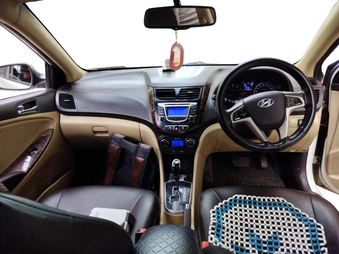 2016 Hyundai Verna 1.6 VTVT SX AT, Petrol, Automatic, 1,20,061 km, interior