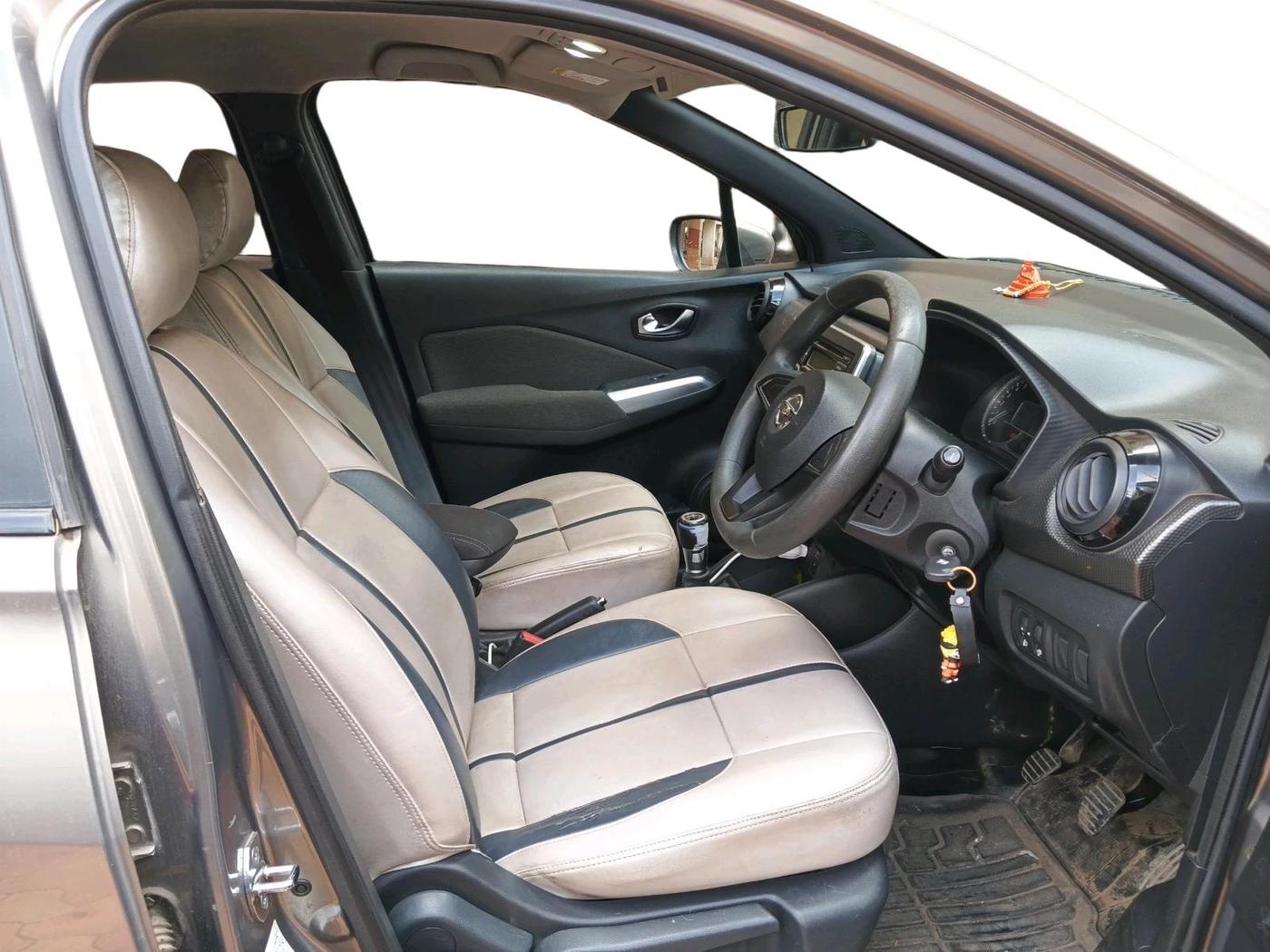 2019 Nissan Kicks XL 1.5, Petrol, Manual, 59,593 km, interior