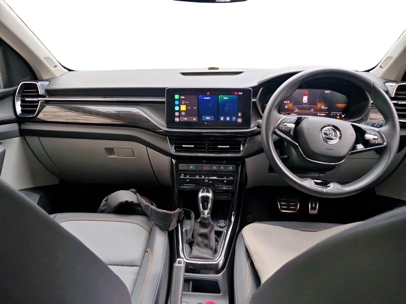 2025 Skoda KUSHAQ  Prestige 1.0L TSI AT, Petrol, Automatic, 5,755 km, interior