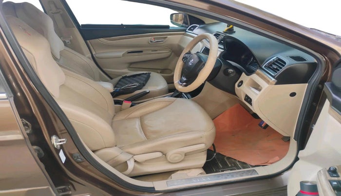 2018 Maruti Ciaz ALPHA  AT 1.5 SHVS PETROL, Petrol, Automatic, 1,29,183 km, interior