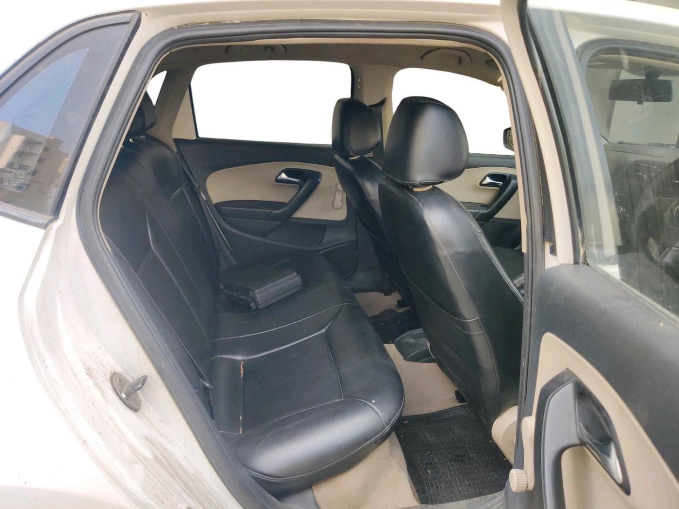 2012 Volkswagen Polo TRENDLINE 1.2L PETROL, Petrol, Manual, 1,30,959 km, interior