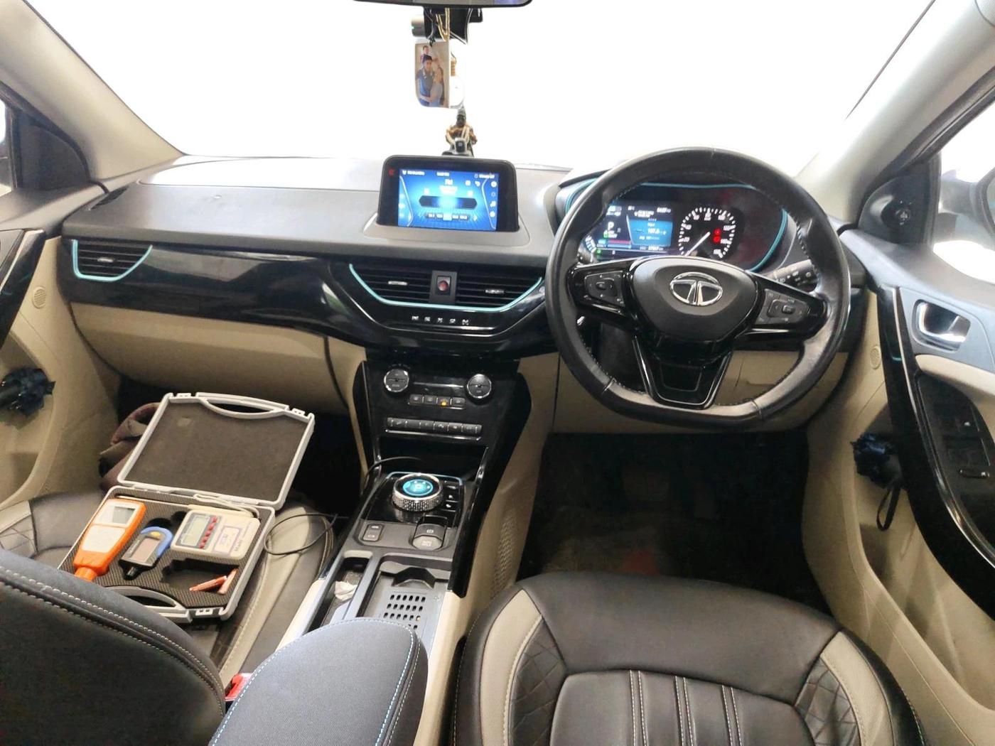2022 Tata NEXON EV XZ PLUS, Electric, Automatic, 87,867 km, interior