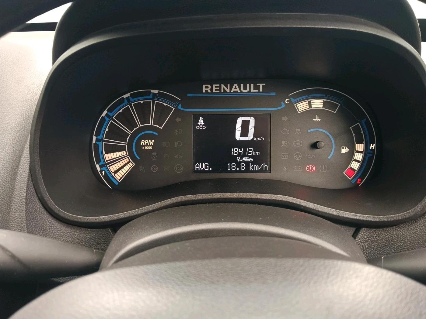 2024 Renault Kwid RXT 1.0, Petrol, Manual, 18,413 km, interior