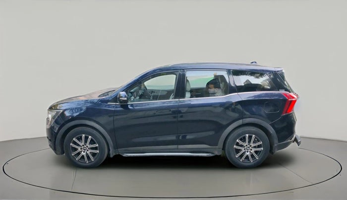 2022 Mahindra XUV700 AX 7 LUXURY D AT 7 STR, Diesel, Automatic, 1,07,640 km, exterior