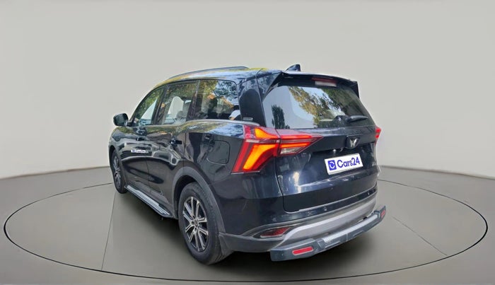 2022 Mahindra XUV700 AX 7 LUXURY D AT 7 STR, Diesel, Automatic, 1,07,640 km, exterior