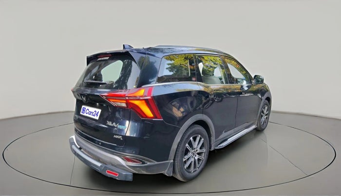 2022 Mahindra XUV700 AX 7 LUXURY D AT 7 STR, Diesel, Automatic, 1,07,640 km, exterior