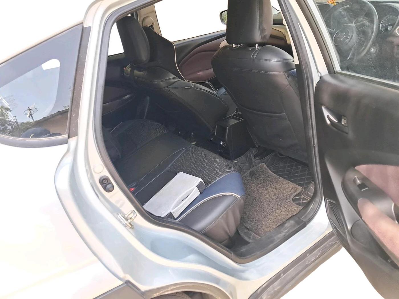 2023 Maruti FRONX DELTA PLUS 1.2MT, Petrol, Manual, 26,675 km, interior