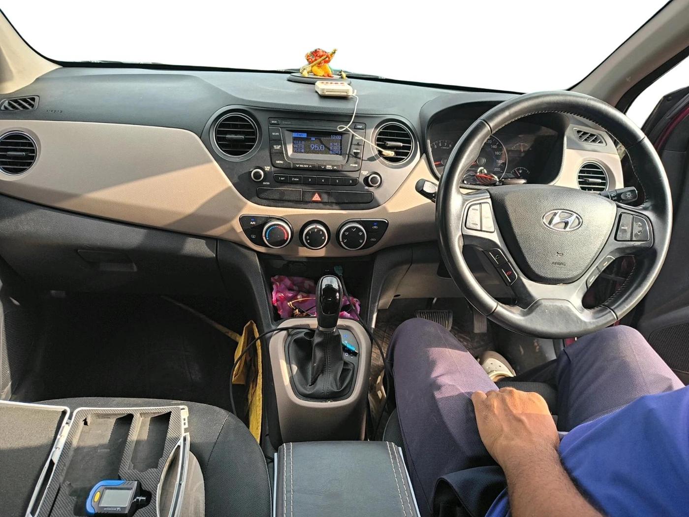 2016 Hyundai Grand i10 ASTA (O) AT 1.2 KAPPA VTVT, Petrol, Automatic, 74,720 km, interior