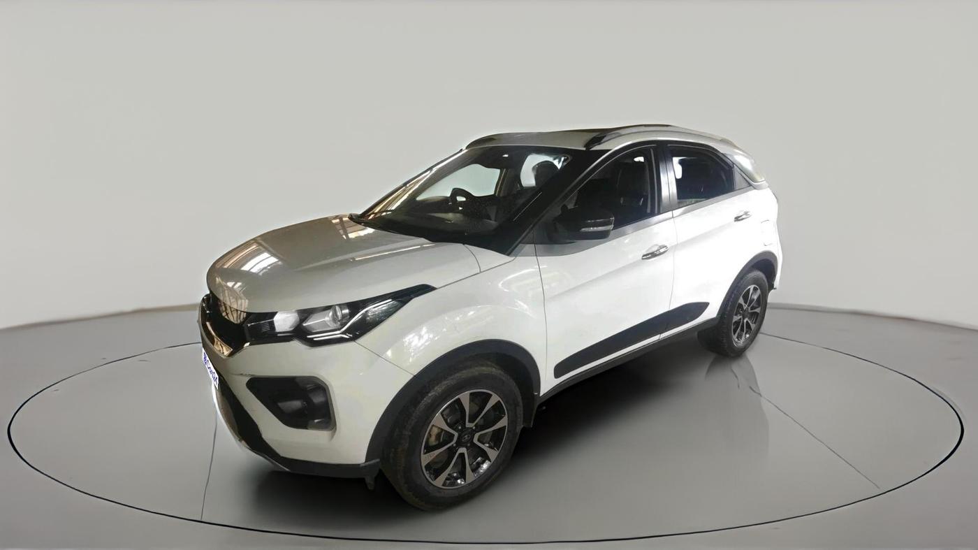 2020 Tata NEXON XZA PLUS (O) DIESEL, Diesel, Automatic, 1,36,512 km, exterior