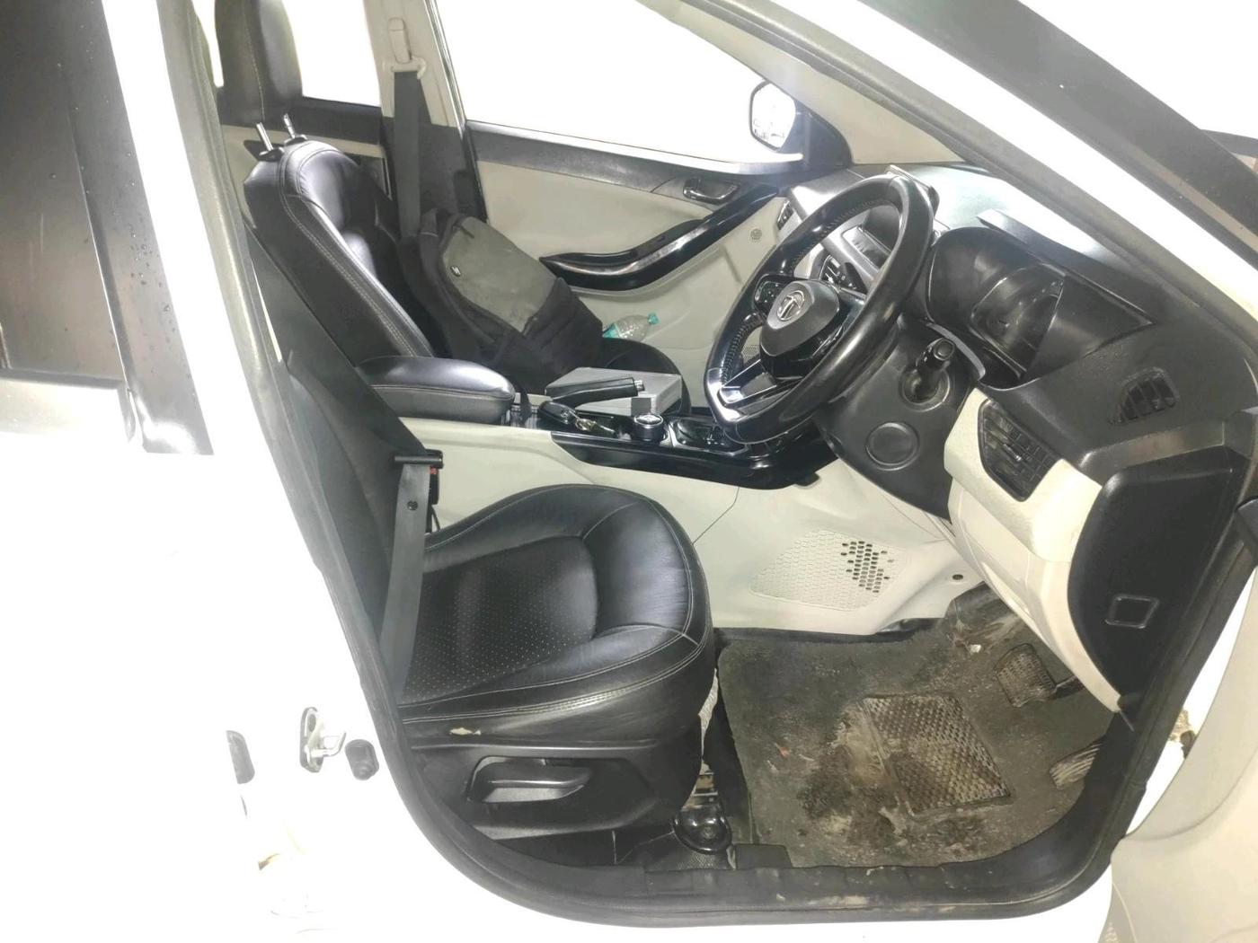 2020 Tata NEXON XZA PLUS (O) DIESEL, Diesel, Automatic, 1,36,512 km, interior