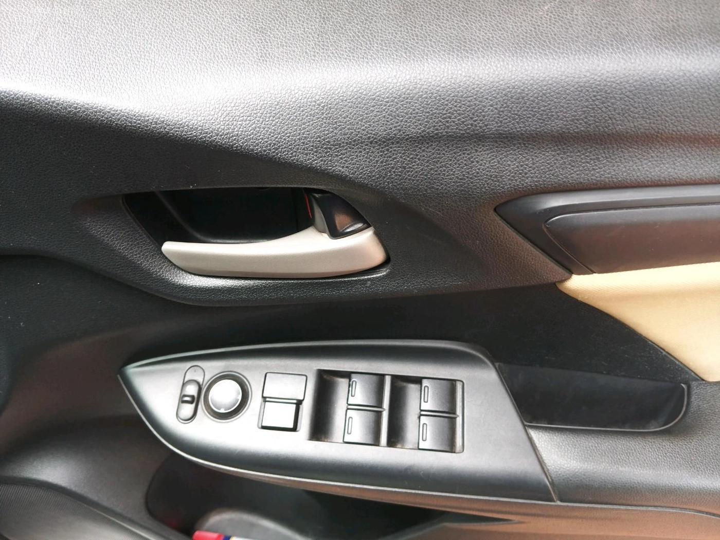 2016 Honda Jazz 1.2L I-VTEC S, Petrol, Manual, 60,885 km, interior