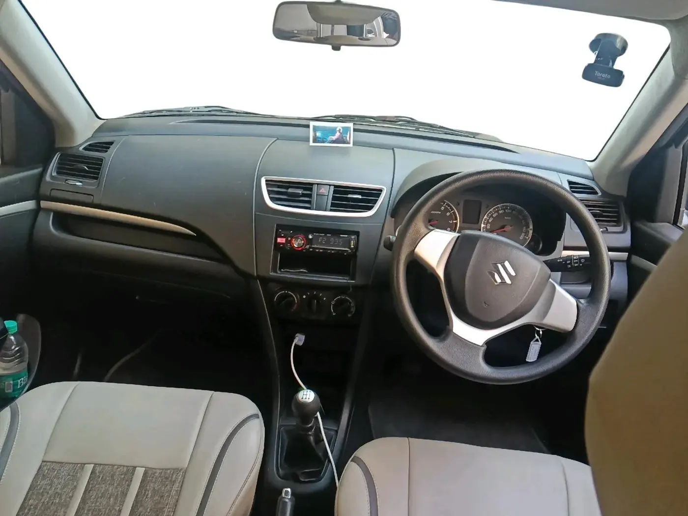 2013 Maruti Swift VXI, Petrol, Manual, 41,942 km, interior