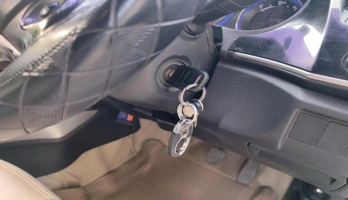 2015 Honda City 1.5L I-DTEC V, Diesel, Manual, 1,52,428 km, interior