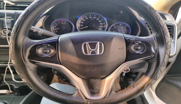 2015 Honda City 1.5L I-DTEC V, Diesel, Manual, 1,52,428 km, interior