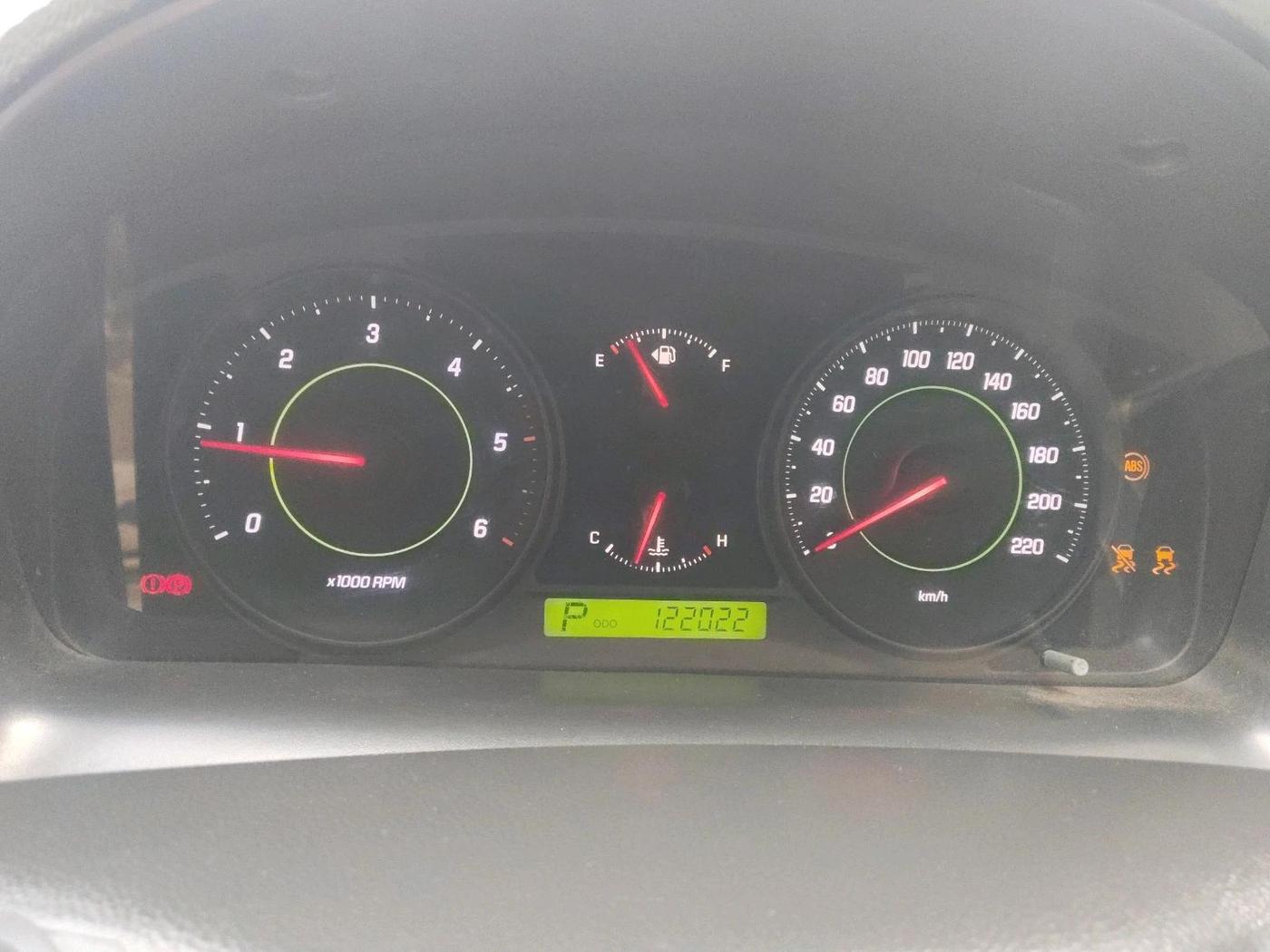 2011 Chevrolet Captiva LTZ AWD AT, Diesel, Automatic, 1,22,022 km, interior