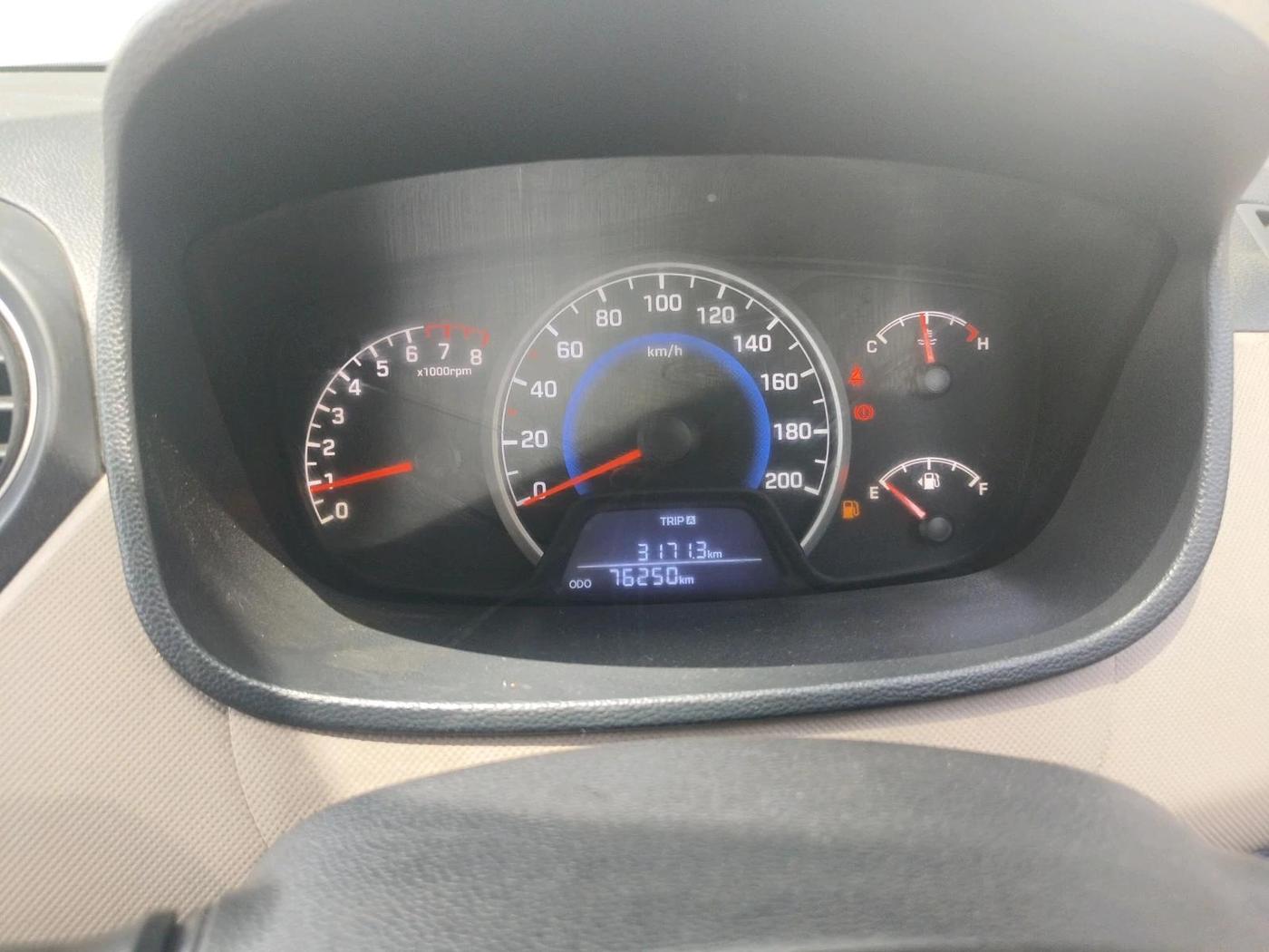 2019 Hyundai Grand i10 MAGNA 1.2 KAPPA VTVT CNG, CNG, Manual, 1,66,234 km, interior