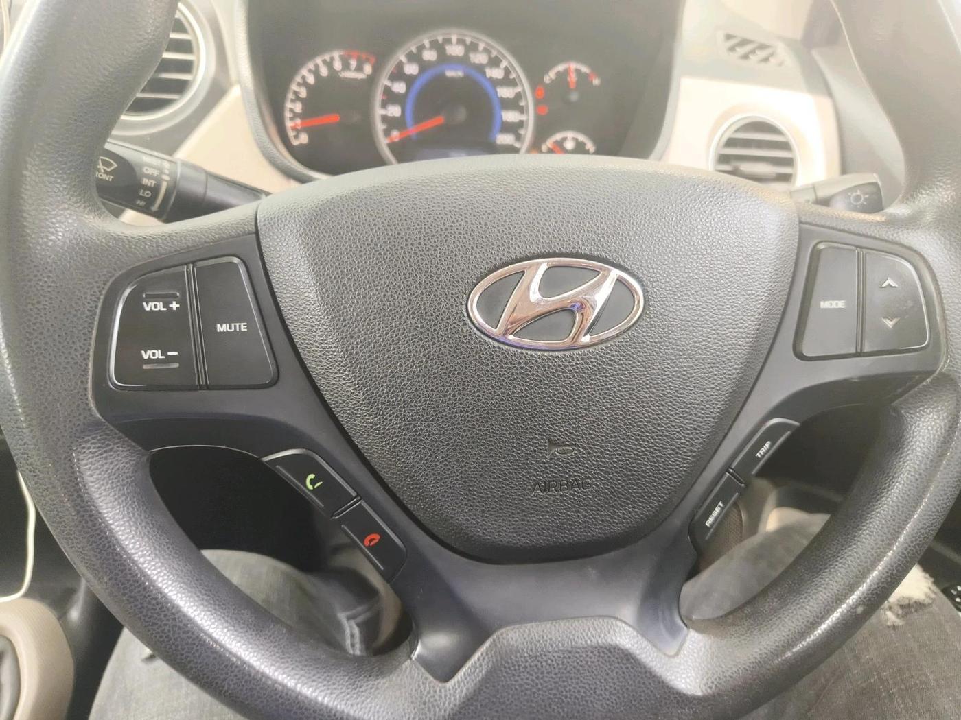 2019 Hyundai Grand i10 MAGNA 1.2 KAPPA VTVT CNG, CNG, Manual, 1,66,234 km, interior