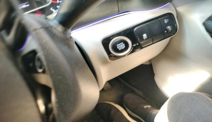 2022 KIA SONET HTX 1.0 DCT, Petrol, Automatic, 52,149 km, interior