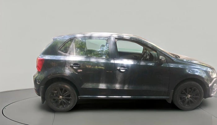 2016 Volkswagen Polo HIGHLINE1.2L, Petrol, Manual, 1,41,065 km, exterior