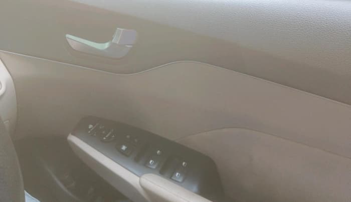 2019 Hyundai Verna 1.6 VTVT SX, Petrol, Manual, 38,382 km, interior