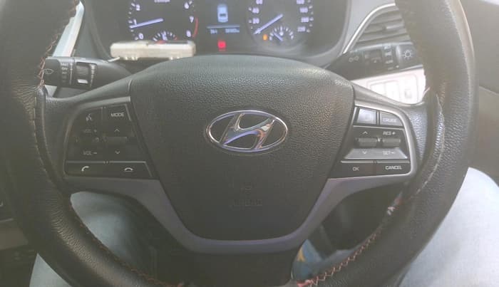 2019 Hyundai Verna 1.6 VTVT SX, Petrol, Manual, 38,382 km, interior
