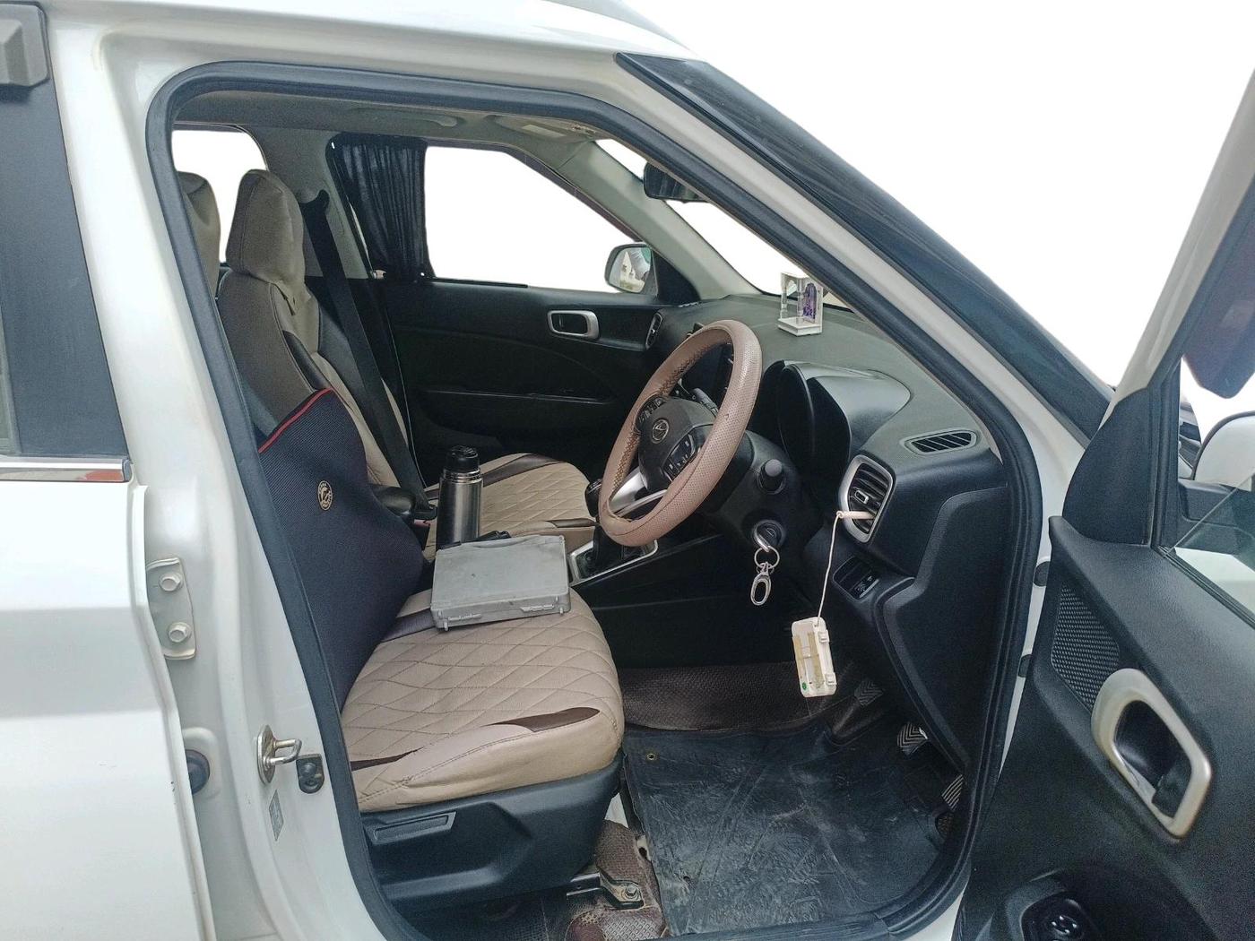 2019 Hyundai VENUE SX 1.4 CRDI, Diesel, Manual, 90,461 km, interior