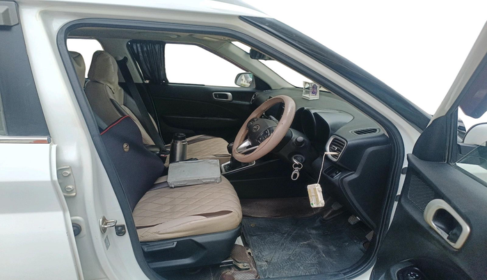 2019 Hyundai VENUE SX 1.4 CRDI, Diesel, Manual, 90,461 km, interior