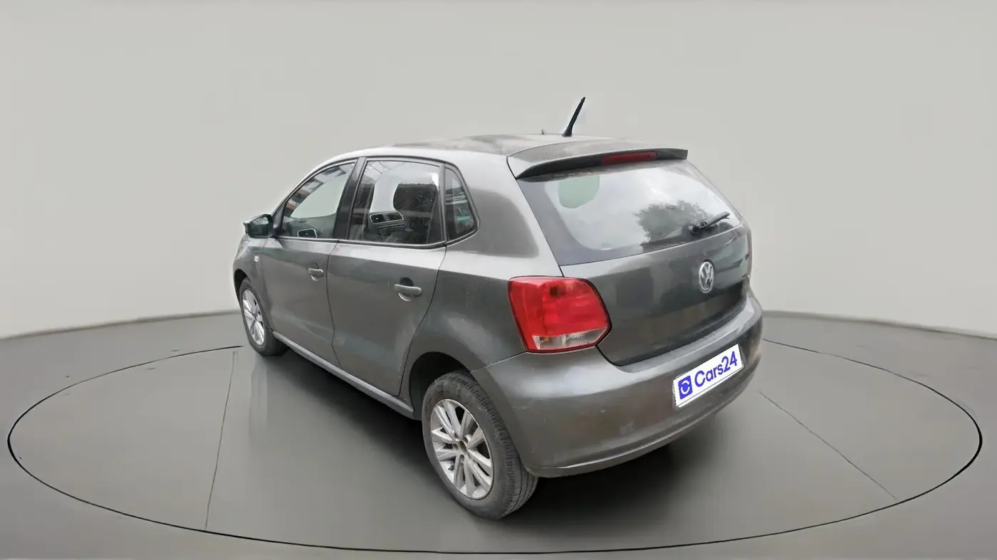 2013 Volkswagen Polo HIGHLINE1.2L, Petrol, Manual, 1,41,542 km, exterior