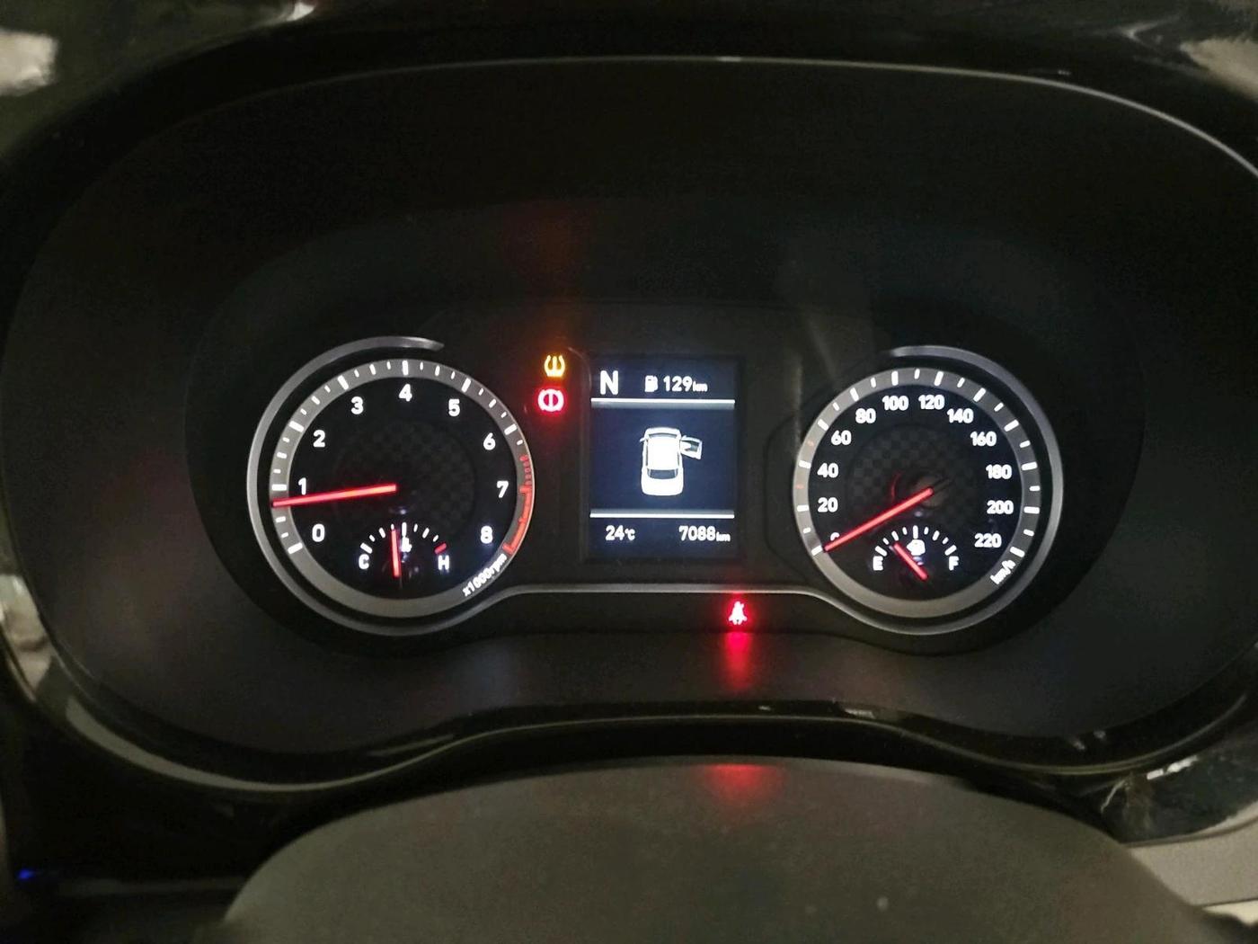 2023 Hyundai GRAND I10 NIOS SPORTZ AMT 1.2 KAPPA VTVT, Petrol, Automatic, 7,088 km, interior