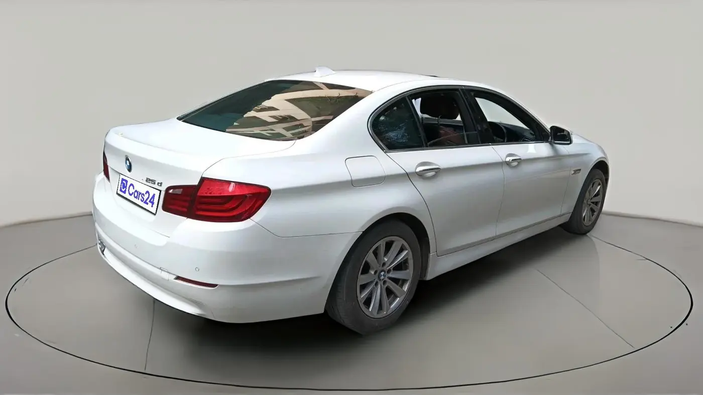 2011 BMW 5 Series 525D 3.0, Diesel, Automatic, 1,78,122 km, exterior