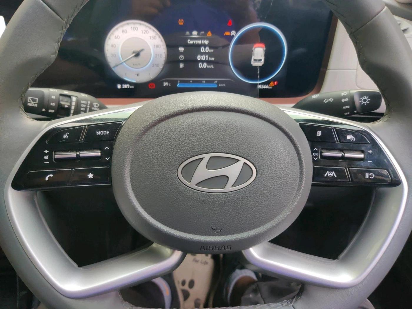2024 Hyundai Creta SX (O) 1.5 PETROL, Petrol, Manual, 15,344 km, interior