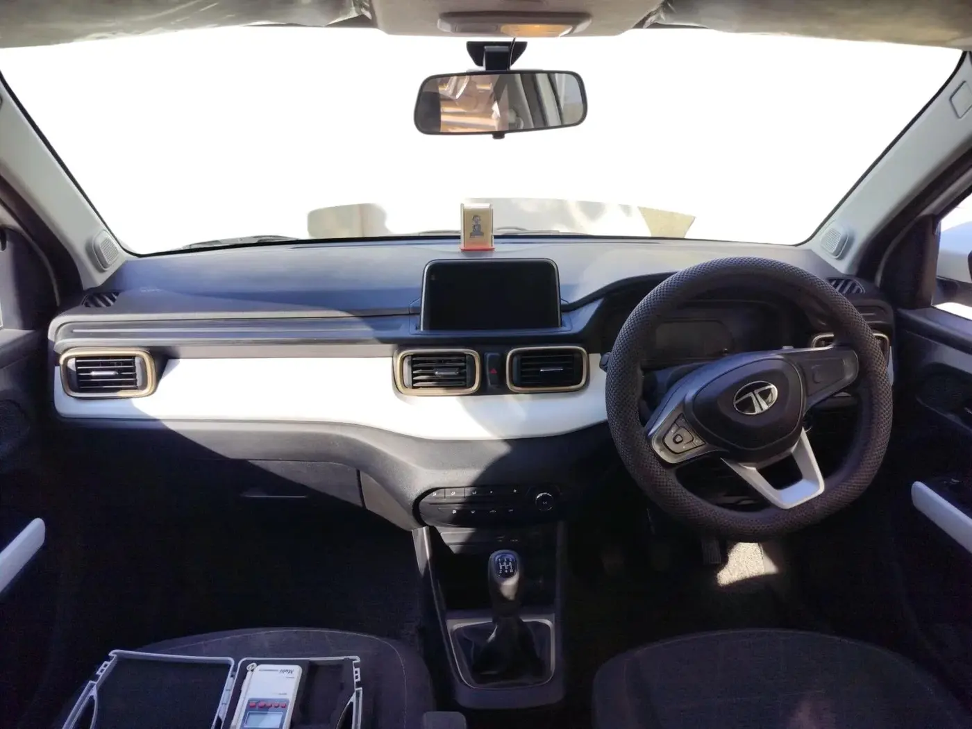 2024 Tata PUNCH ACCOMPLISHED MT CNG, CNG, Manual, 24,336 km, interior