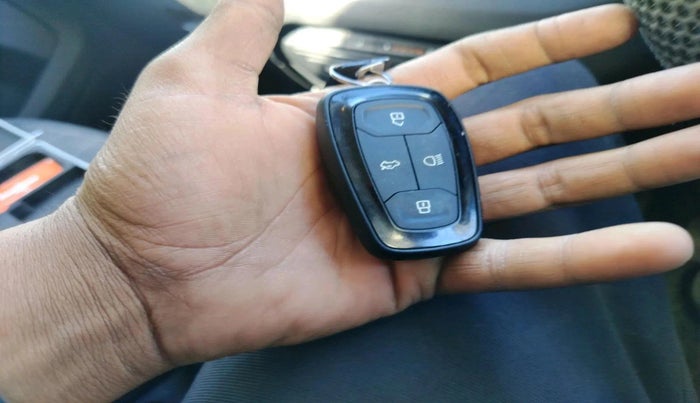 2024 Tata PUNCH ACCOMPLISHED MT CNG, CNG, Manual, 24,336 km, interior