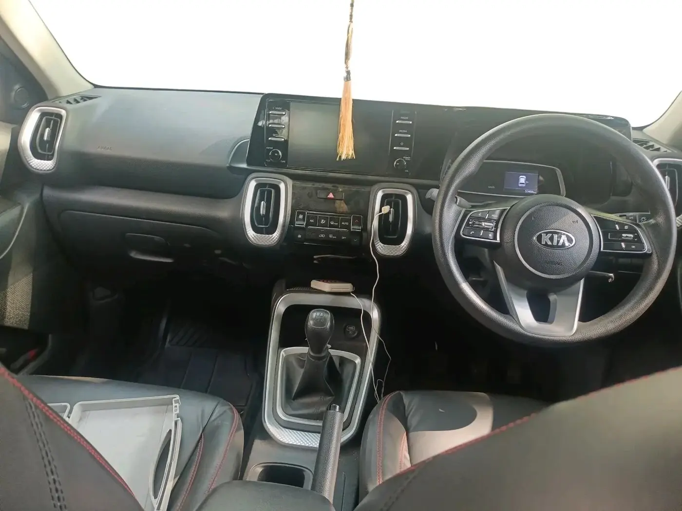 2020 KIA SONET HTK PLUS 1.2, Petrol, Manual, 51,456 km, interior