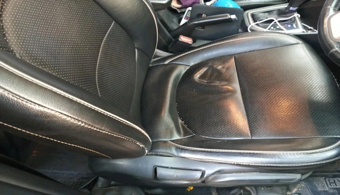 2017 Hyundai Creta SX PLUS AT 1.6 PETROL, Petrol, Automatic, 95,906 km, interior