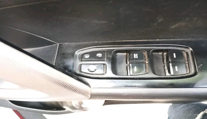 2017 Hyundai Creta SX PLUS AT 1.6 PETROL, Petrol, Automatic, 95,906 km, interior