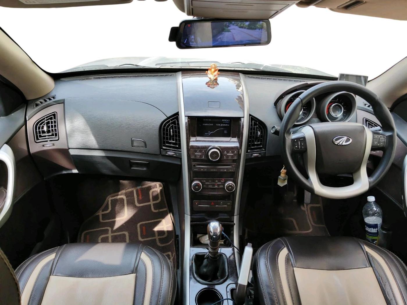 2014 Mahindra XUV500 W6, Diesel, Manual, 84,229 km, interior