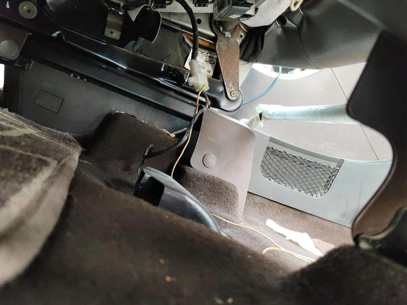 2014 Mahindra XUV500 W6, Diesel, Manual, 84,229 km, interior