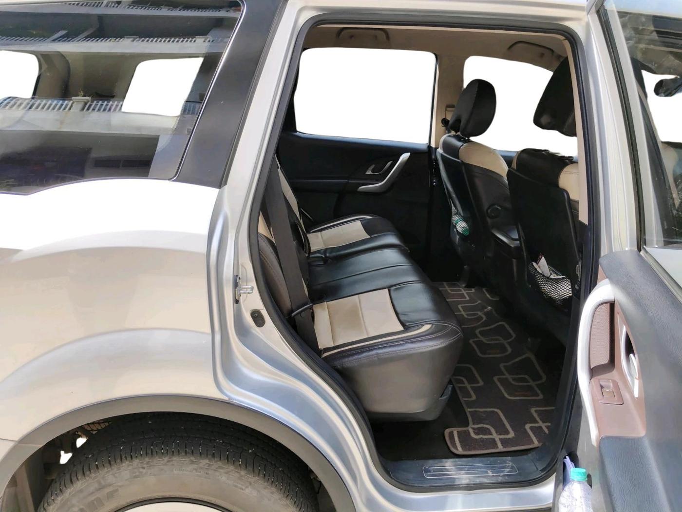 2014 Mahindra XUV500 W6, Diesel, Manual, 84,229 km, interior