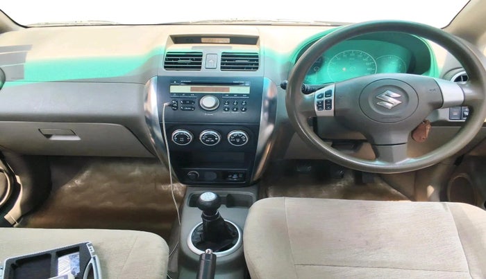 2010 Maruti SX4 ZXI, CNG, Manual, 1,07,876 km, interior