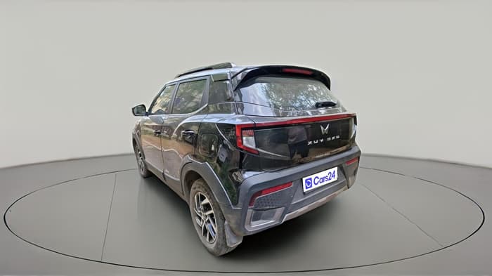 2024 Mahindra XUV 3XO AX5 1.2 L TCMPFi, Petrol, Manual, 41,226 km, exterior