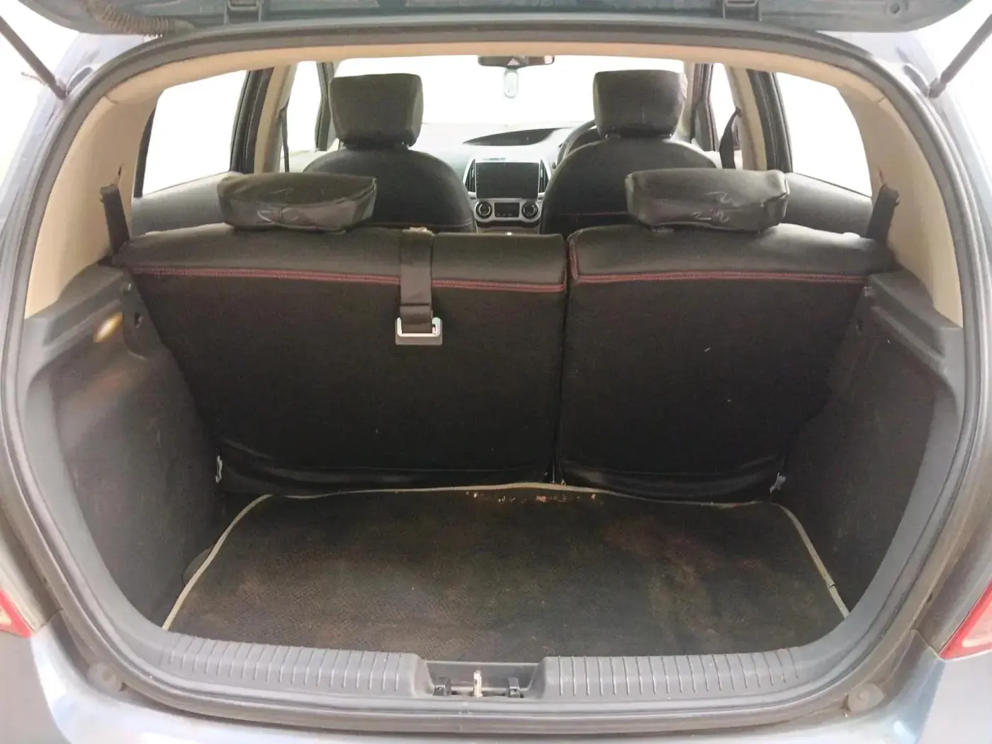 2012 Hyundai i20 SPORTZ 1.2, Petrol, Manual, 33,476 km, exterior