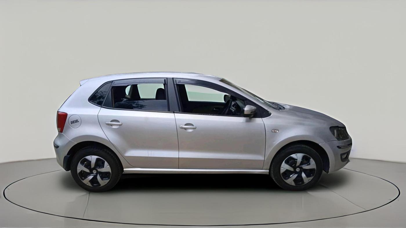 2013 Volkswagen Polo COMFORTLINE 1.2L, Diesel, Manual, 1,58,688 km, exterior