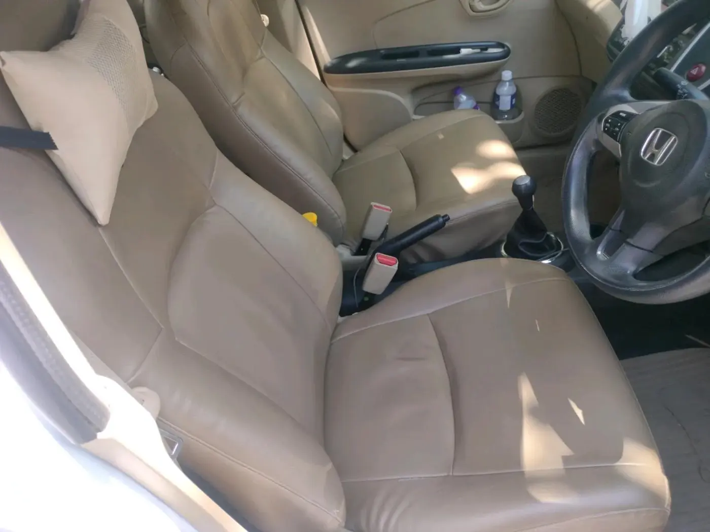 2015 Honda Mobilio 1.5L I-VTEC S, Petrol, Manual, 46,643 km, interior