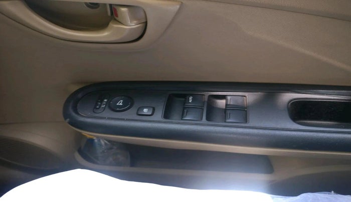 2015 Honda Mobilio 1.5L I-VTEC S, Petrol, Manual, 46,643 km, interior