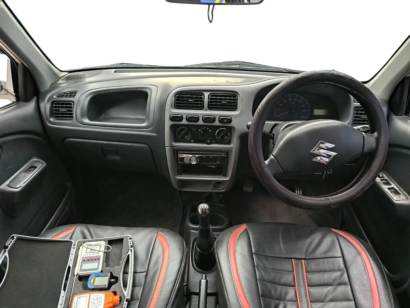 2011 Maruti Alto LXI, CNG, Manual, 1,03,277 km, interior