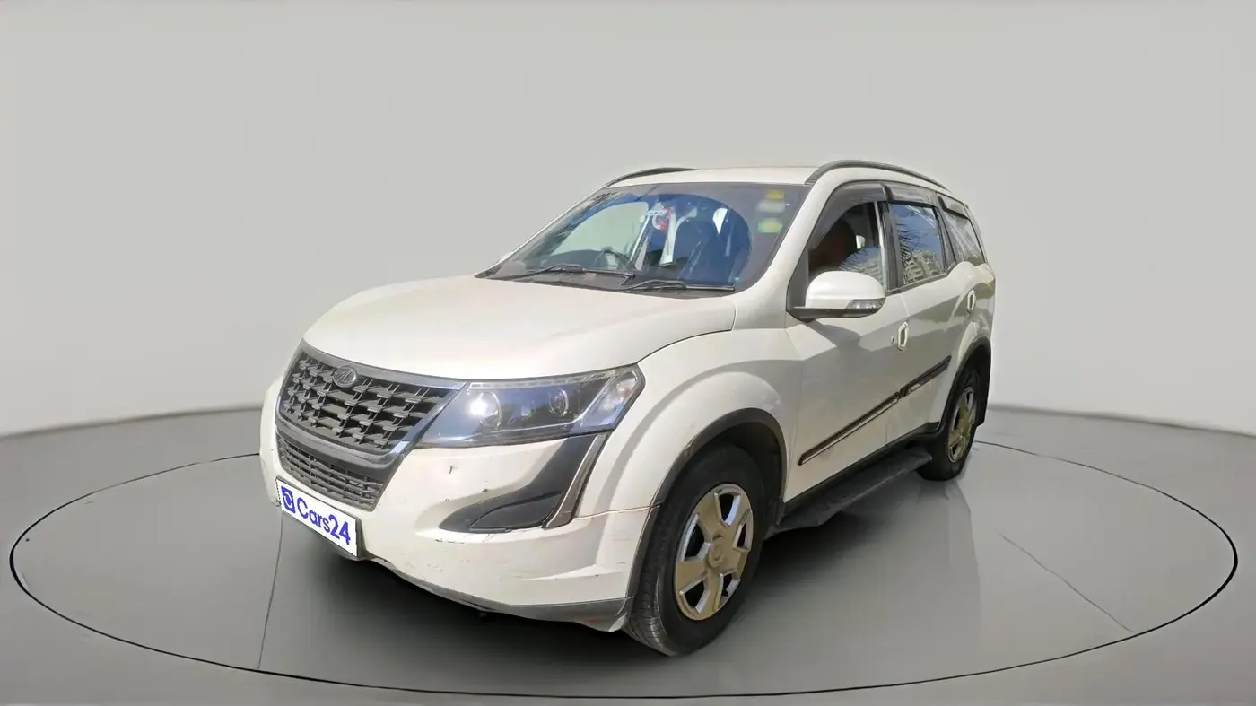 2020 Mahindra XUV500 W7, Diesel, Manual, 92,520 km, exterior