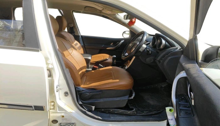 2020 Mahindra XUV500 W7, Diesel, Manual, 92,520 km, interior