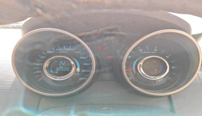 2020 Mahindra XUV500 W7, Diesel, Manual, 92,520 km, interior
